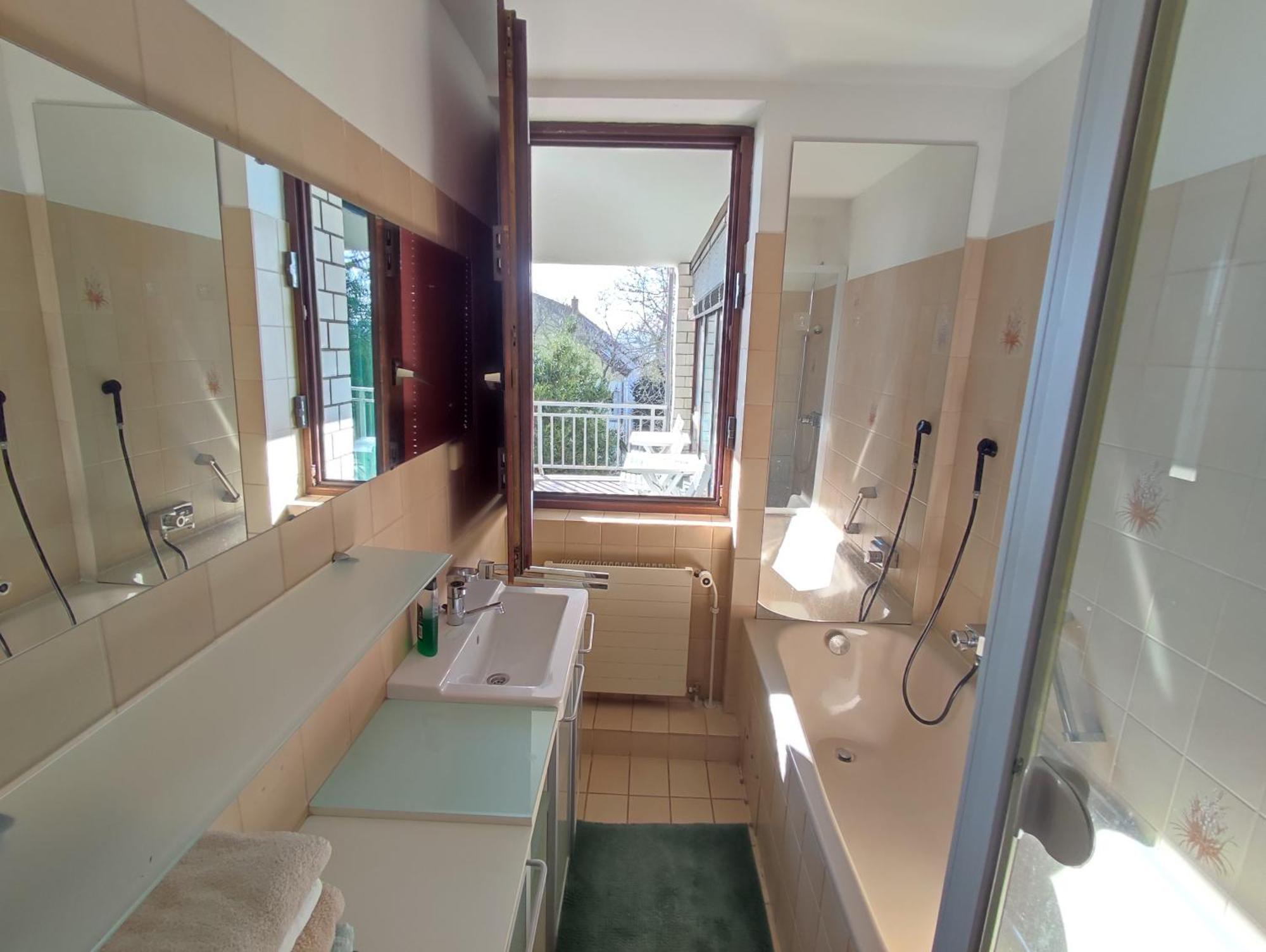 Workation Nature View Mit Balkon, Indoor Pool, Kueche Tiefgarage Auf Anfrage Висбаден Екстериор снимка